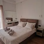 Flat 99 Premium Urban Retreat Center