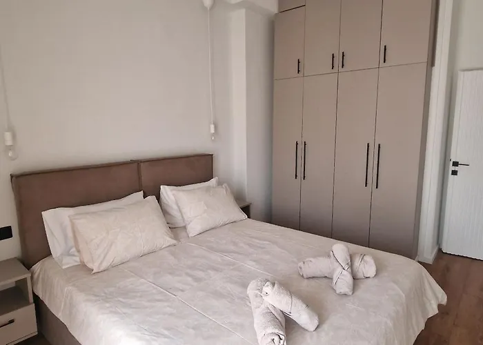 Flat 99 Premium Urban Retreat Center Апартаменты