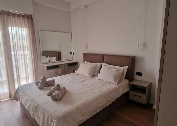 Flat 99 Premium Urban Retreat Center